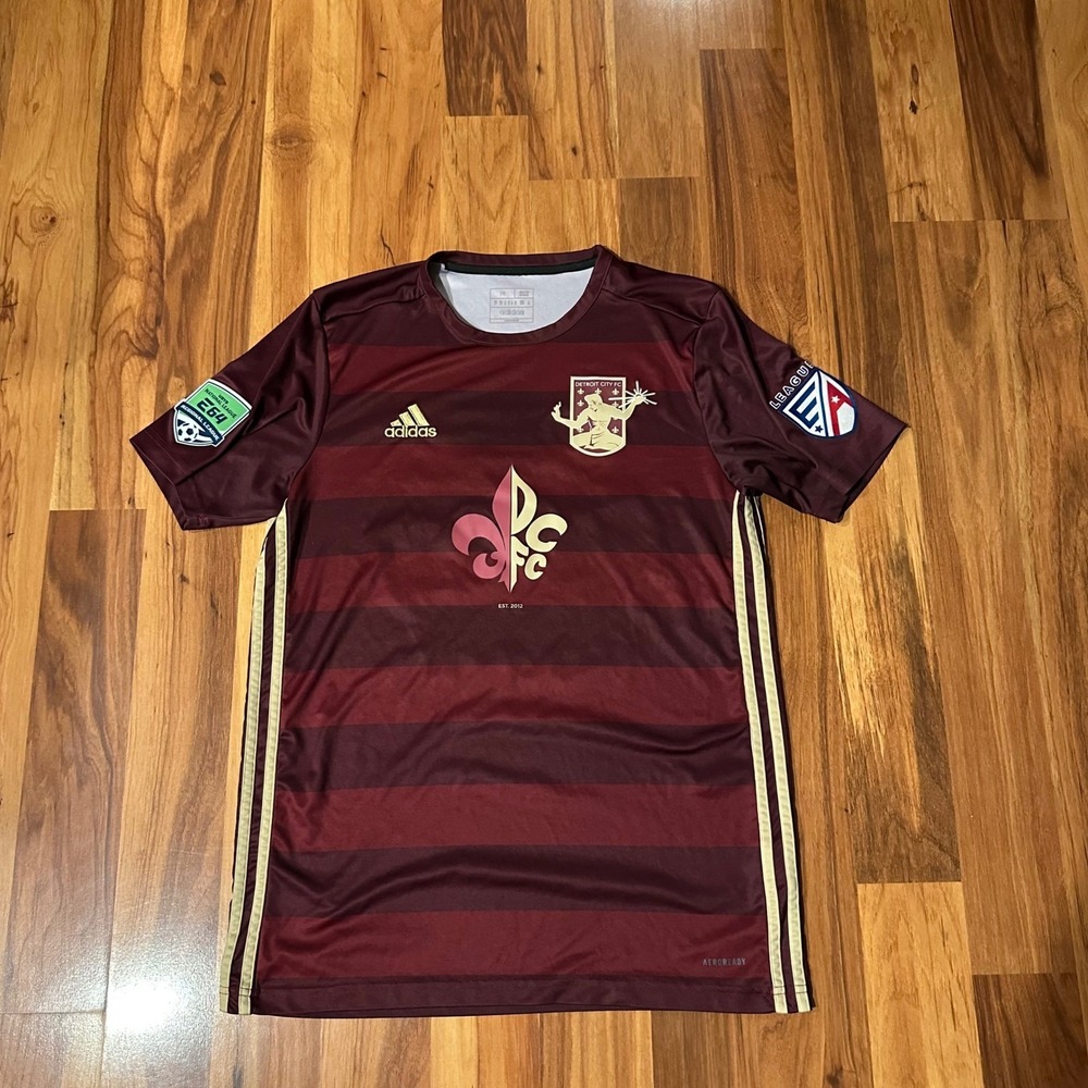 Adidas Detroit City FC Soccer Jersey Mens Medium Maroon Gold Striped 2023 #44